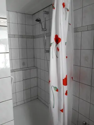 Ein Badezimmer in der Unterkunft Ferienwohnung Klatschmohn