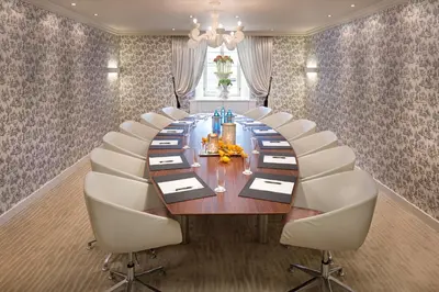 Der Geschäftsbereich oder Konferenzraum in der Unterkunft Hotel Jagdschloss Kranichstein