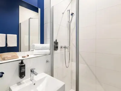 Ein Badezimmer in der Unterkunft ibis budget Ludwigsburg