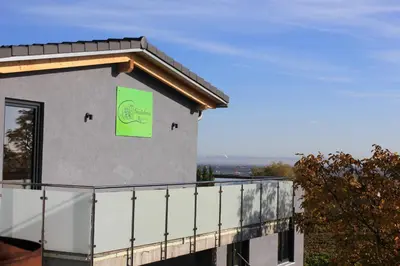 Ein Balkon oder eine Terrasse in der Unterkunft Gästehaus Rebenhof