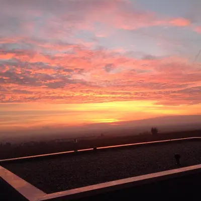 Blick auf den Sonnenuntergang/Sonnenaufgang von der Pension aus oder aus der Nähe