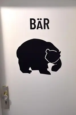Ein Zertifikat, Auszeichnung, Logo oder anderes Dokument, das in der Unterkunft Business Apartments Höfle ausgestellt ist