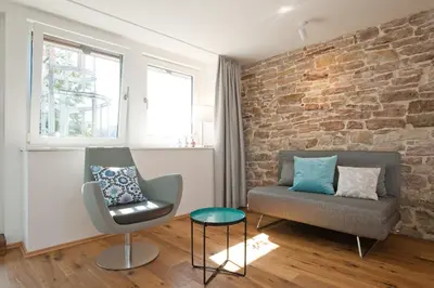 Ein Sitzbereich in der Unterkunft 1463 Apartmenthaus