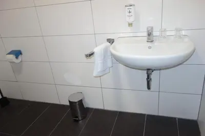 Ein Badezimmer in der Unterkunft Budget Hotel Ludwigshafen