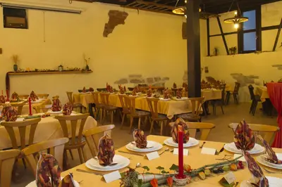 Ein Restaurant oder anderes Speiselokal in der Unterkunft Gasthaus zum Ochsen