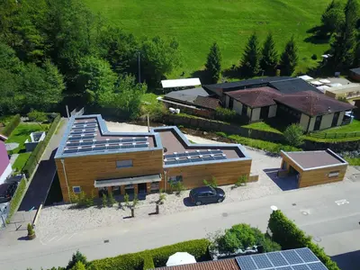 Das Gebäude in dem sich die Ferienwohnung befindet