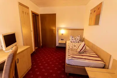 TV/Unterhaltungsangebot in der Unterkunft Landhotel Kühler Grund