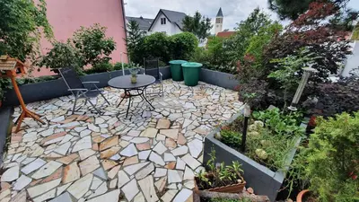 Ein Garten an der Unterkunft Gewölbestudio Hemsbach