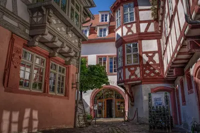 Das Gebäude in dem sich das Hotel befindet