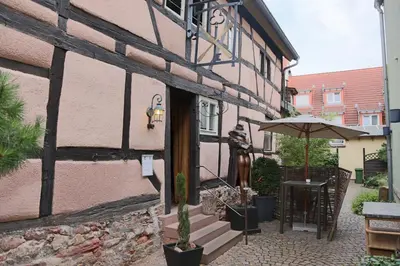 Das Gebäude in dem sich die Pension befindet