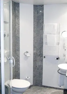 Ein Badezimmer in der Unterkunft Hotel Brößler