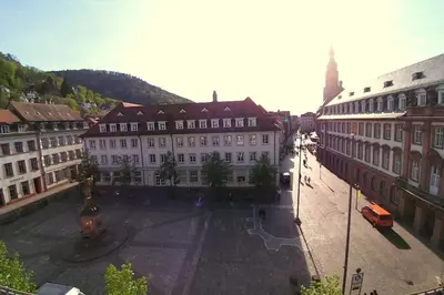 Ein allgemeiner Bergblick oder ein Berglick von der Ferienwohnung aus