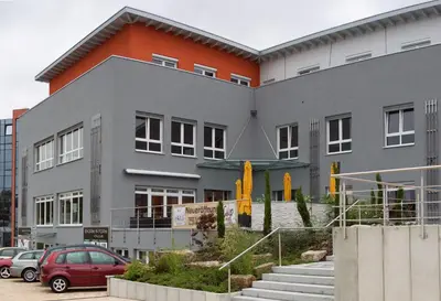 Das Gebäude in dem sich das Hotel befindet