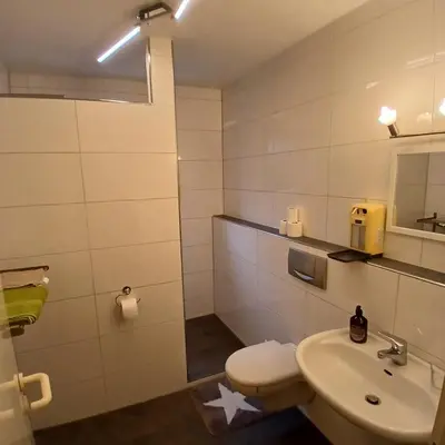 Ein Badezimmer in der Unterkunft Apartment Gerda