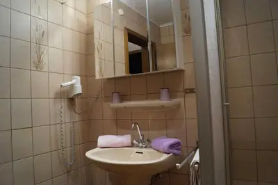 Grundriss der Unterkunft Cafe Best Gästezimmer