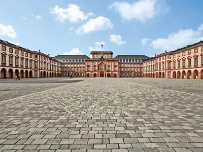 Das Gebäude in dem sich das Hotel befindet