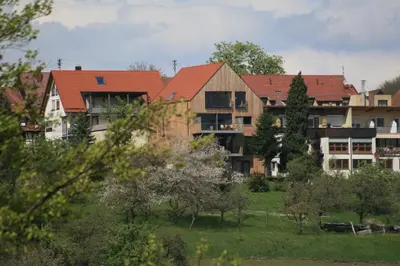Das Gebäude in dem sich die Pension befindet