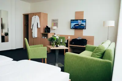 TV/Unterhaltungsangebot in der Unterkunft business & conference Sporthotel Großwallstadt