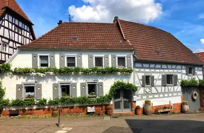 Das Gebäude in dem sich die Ferienwohnung befindet