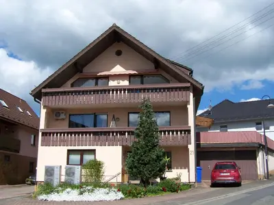 Das Gebäude in dem sich die Pension befindet