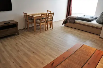 Ein Sitzbereich in der Unterkunft Hotel Linnert
