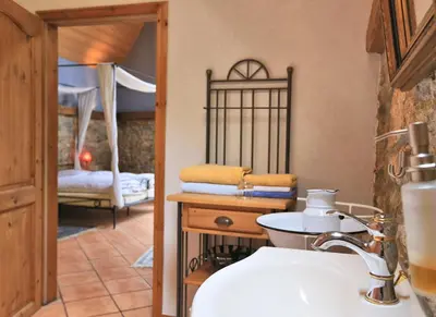 Ein Bett oder Betten in einem Zimmer der Unterkunft Hotel Weingewolbe