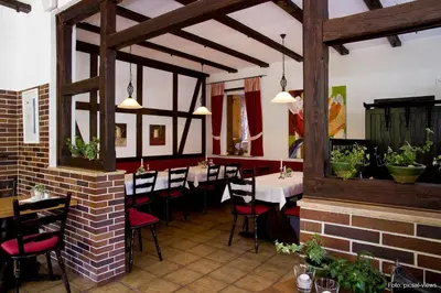 Ein Restaurant oder anderes Speiselokal in der Unterkunft Gasthof & Landhotel Ohrnbachtal