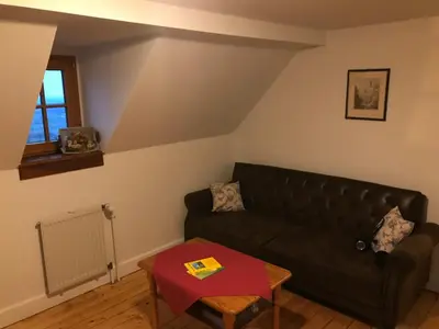 Ein Sitzbereich in der Unterkunft Schloß Auerbach Kleine Ferienwohnung