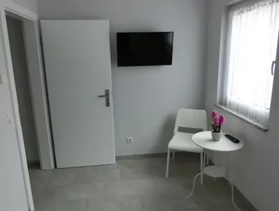 TV/Unterhaltungsangebot in der Unterkunft Zimmer Enzjan