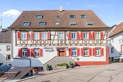 Das Gebäude in dem sich das Hotel befindet