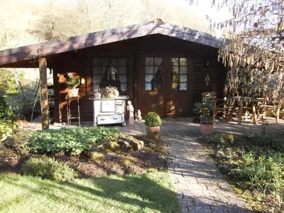 Ein Garten an der Unterkunft Ferienhütte Stephanie