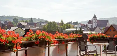 Ein allgemeiner Bergblick oder ein Berglick von der Ferienwohnung aus
