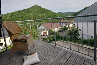 Ein allgemeiner Bergblick oder ein Berglick von der Ferienwohnung aus