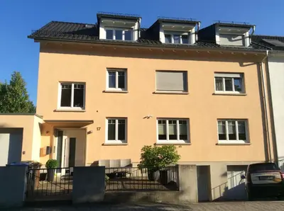 Das Gebäude in dem sich die Ferienwohnung befindet