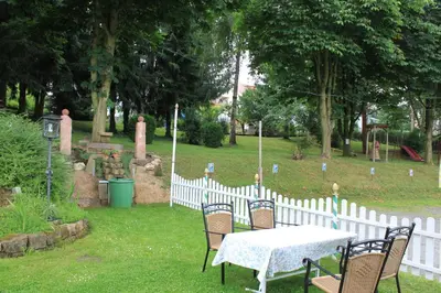 Ein Garten an der Unterkunft Gasthof Jäger