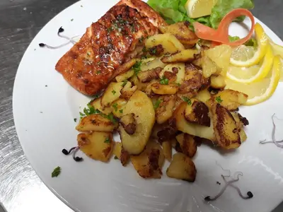 Essen im Hotel oder in der Nähe