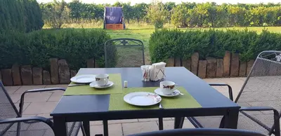Ein Garten an der Unterkunft Gästehaus Weingut Glas