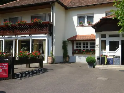 Das Gebäude in dem sich das Hotel befindet