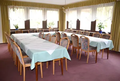 Der Geschäftsbereich oder Konferenzraum in der Unterkunft Hotel Wiesengrund