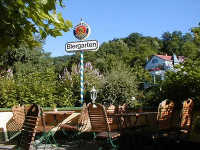 Ein Garten an der Unterkunft Hotel Scheid