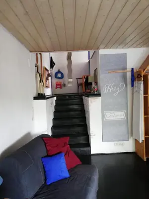 Ein Sitzbereich in der Unterkunft Ferienwohnung Holl