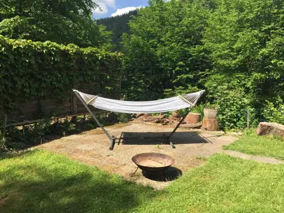 Ein Garten an der Unterkunft Ferienhaus Bussard