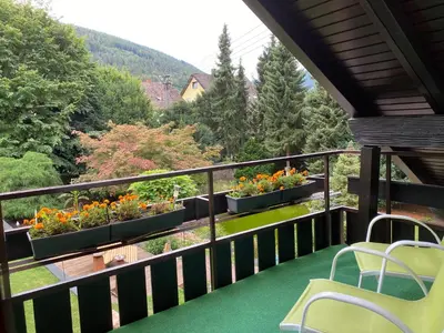 Ein allgemeiner Bergblick oder ein Berglick von der Ferienwohnung aus
