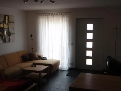 Ein Sitzbereich in der Unterkunft Ferienwohnung Mainz