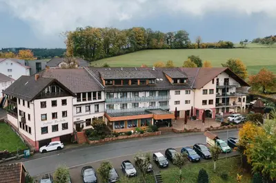 Das Gebäude in dem sich das Hotel befindet