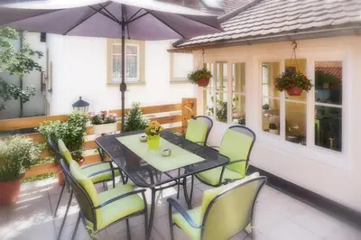 Ein Patio oder anderer Außenbereich in der Unterkunft Pension Amthof