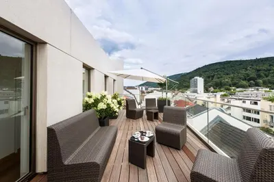 Ein allgemeiner Bergblick oder ein Berglick von des Hotels aus