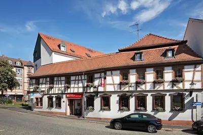 Das Gebäude in dem sich das Hotel befindet