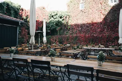 Ein Restaurant oder anderes Speiselokal in der Unterkunft Kulturbrauerei Heidelberg