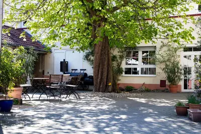 Das Gebäude in dem sich das Hotel befindet